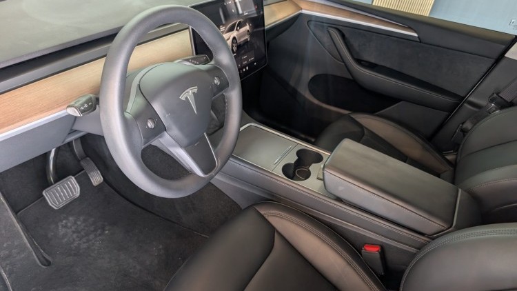 Tesla Model Y dual motor long range