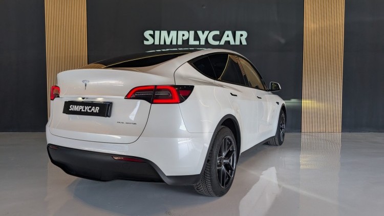 Tesla Model Y dual motor long range