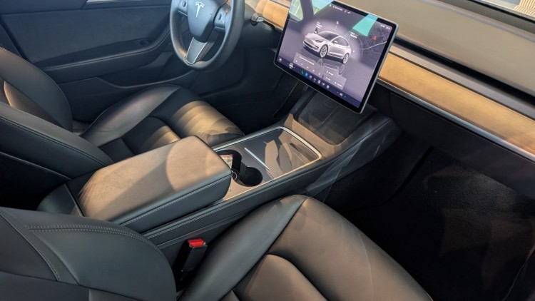 Tesla Model 3 dual motor long range