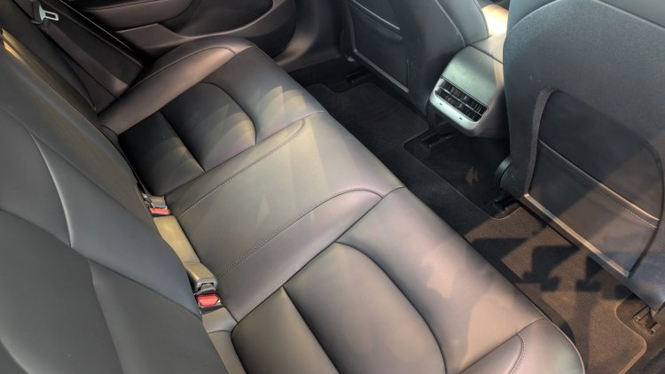 Tesla Model 3 dual motor long range