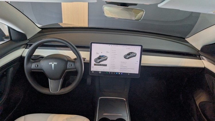 Tesla Model 3 dual motor long range