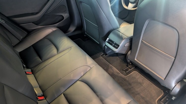 Tesla Model 3 dual motor long range