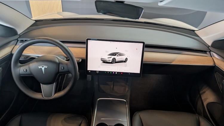 Tesla Model 3 dual motor long range