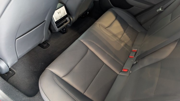 Tesla Model 3 dual motor long range