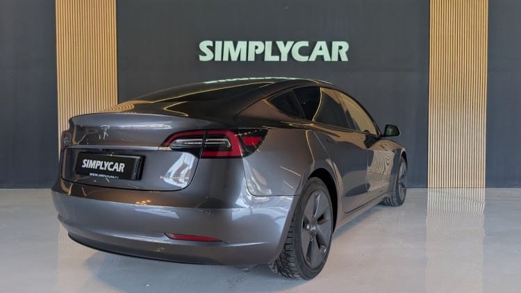 Tesla Model 3 dual motor long range