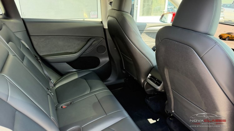 Tesla Model Y RWD