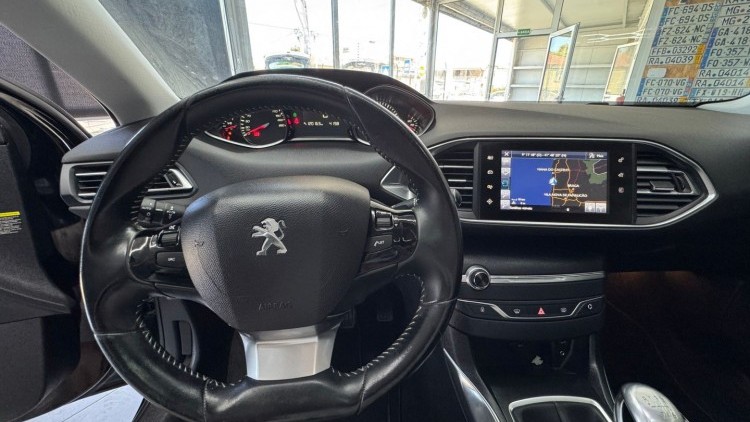 Peugeot 308 1.2 e-THP Allure