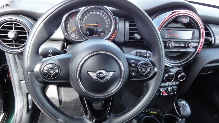 Mini Cooper D Autom&aacute;tico