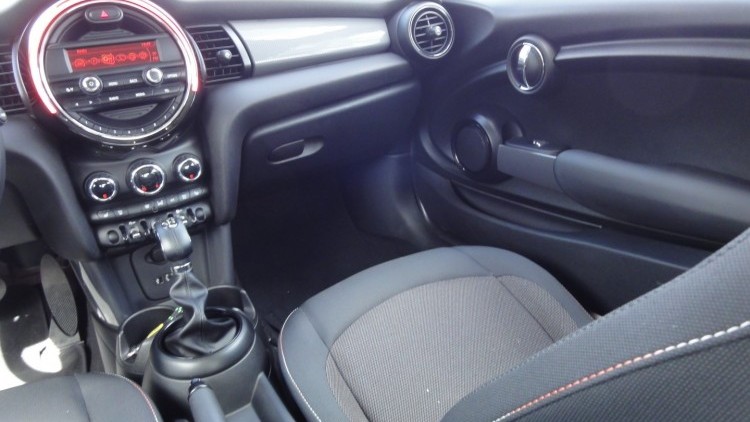 Mini Cooper D Autom&aacute;tico