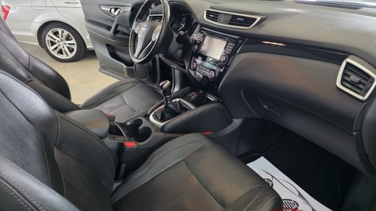 Nissan Qashqai BLACK EDITION Edi&ccedil;&atilde;o limitada