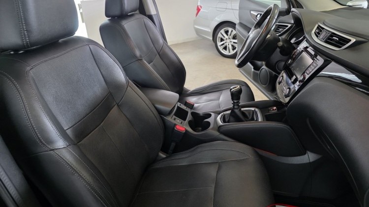 Nissan Qashqai BLACK EDITION Edi&ccedil;&atilde;o limitada