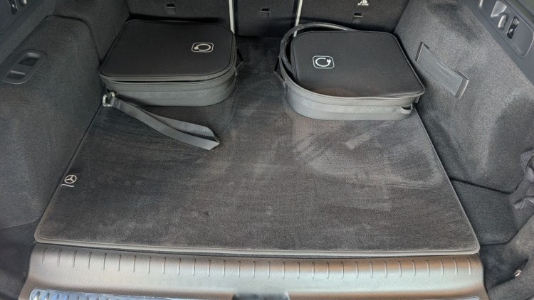 Mercedes-Benz Classe C - C 300 H&iacute;brido
