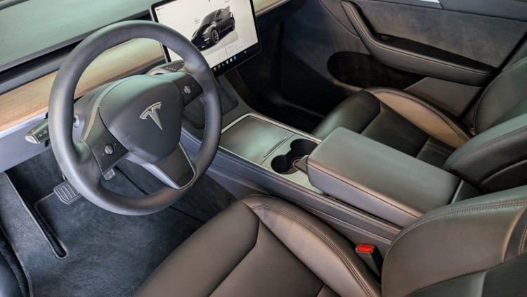 Tesla Model Y dual motor long range