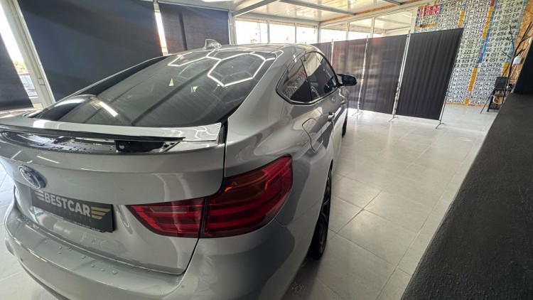 BMW S&eacute;rie 3 - 320 GT Pack M