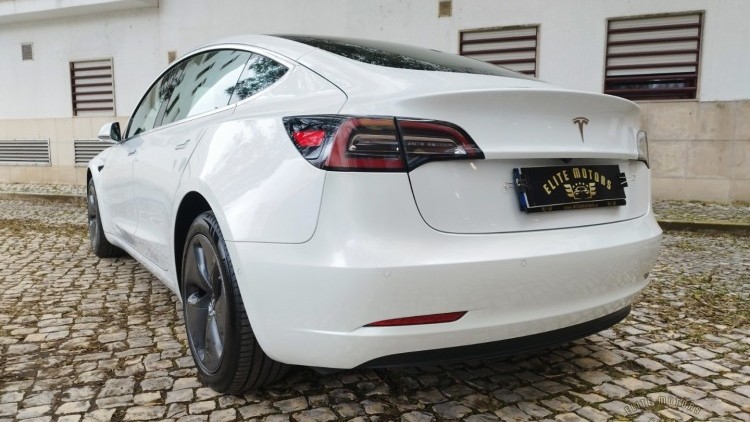 Tesla Model 3 Standard Range Plus RWD