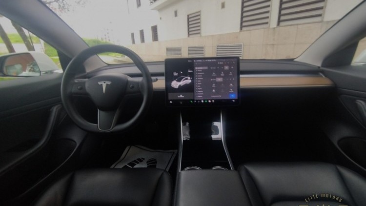 Tesla Model 3 Standard Range Plus RWD