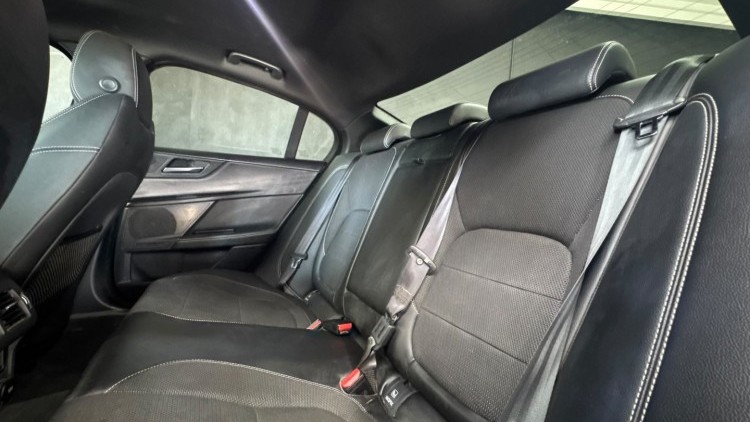 Jaguar Xe 2.0 D R-Sport Aut.