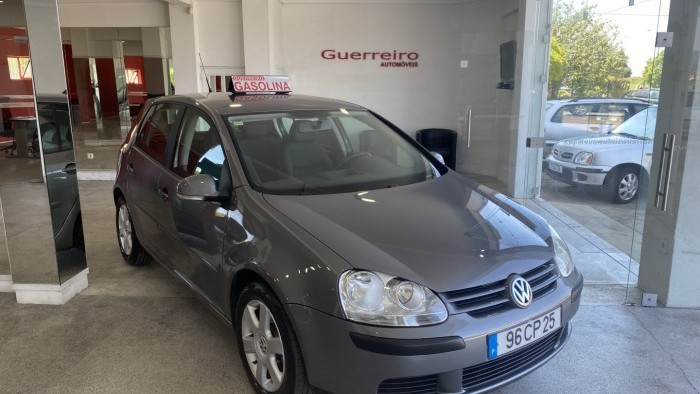 Volkswagen Golf 1.4 16v (122 MIL KMs)