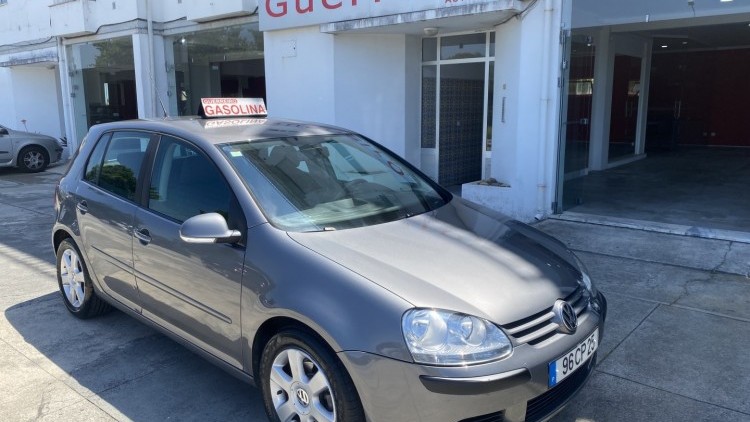 Volkswagen Golf 1.4 16v (122 MIL KMs)