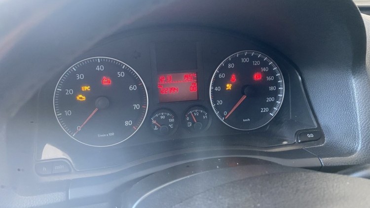 Volkswagen Golf 1.4 16v (122 MIL KMs)
