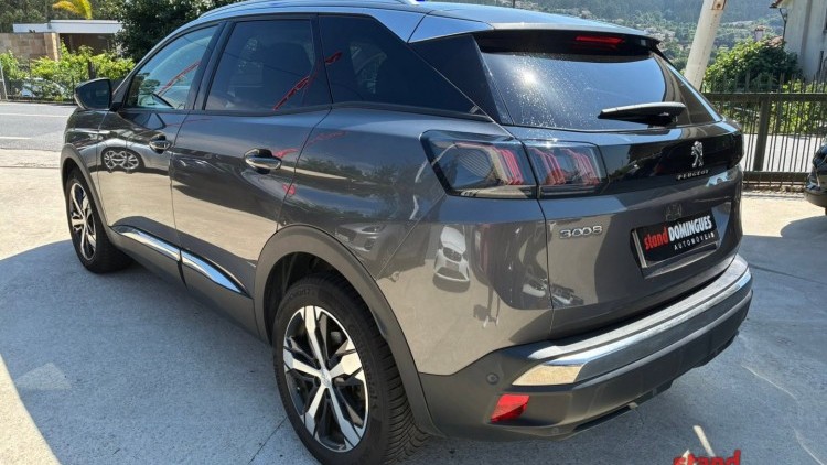 Peugeot 3008 1.5 BlueHDI ALLURE