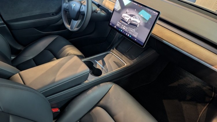 Tesla Model 3 dual motor long range