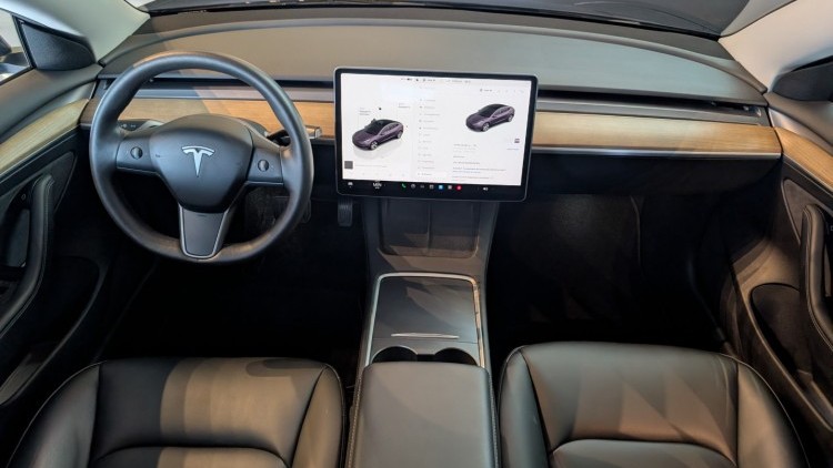 Tesla Model 3 dual motor long range