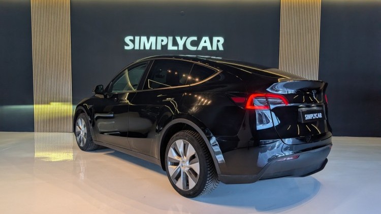 Tesla Model Y dual motor long range