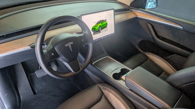 Tesla Model Y dual motor long range