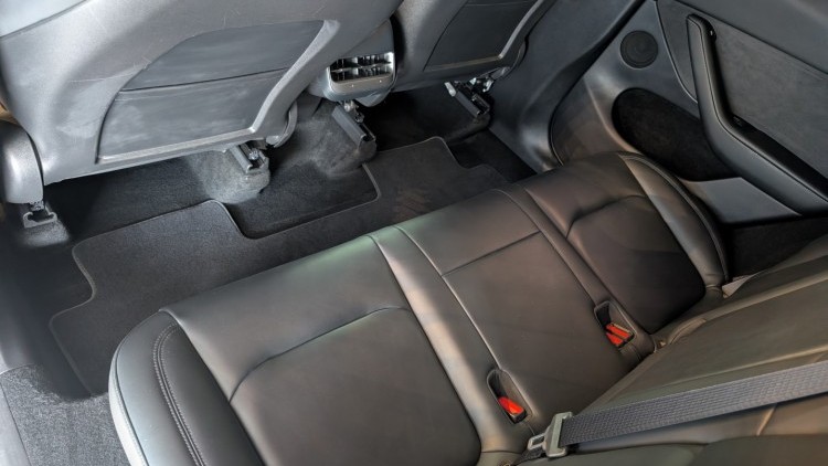 Tesla Model Y dual motor long range