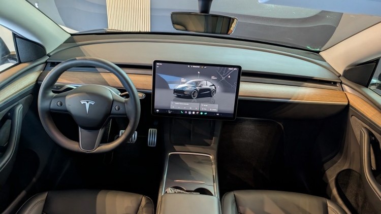 Tesla Model Y Performance Dual Motor AWD