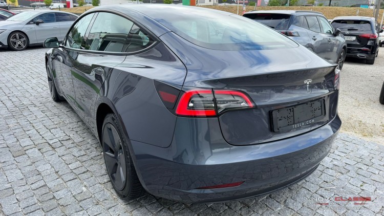 Tesla Model 3 Standard Range Plus