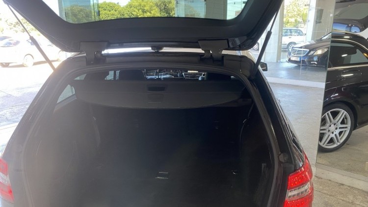 Mercedes-Benz Classe E 250 CDI Station Blue EFFICIENCY Avantgarde AUTO "Pack AMG"