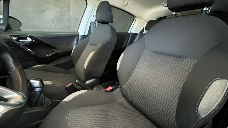Peugeot 208 1.2 PureTech