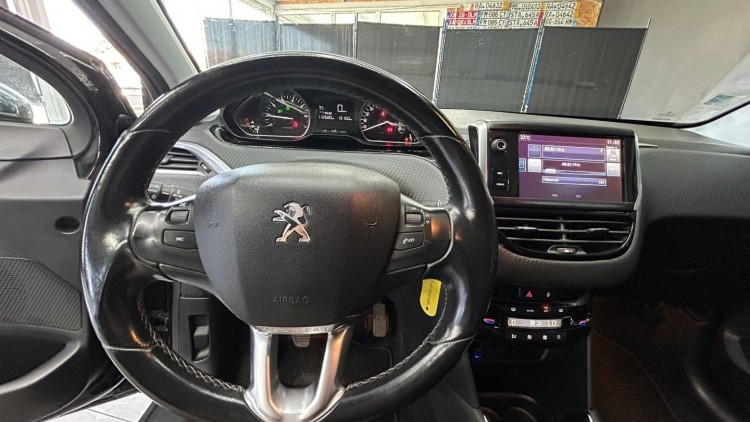 Peugeot 208 1.2 PureTech Style