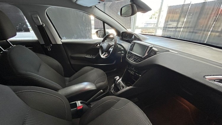 Peugeot 208 1.2 PureTech Style