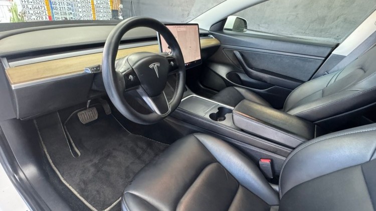 Tesla Model 3 Standard Range Plus