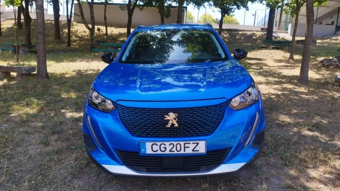 Peugeot E-2008 allure pack auto