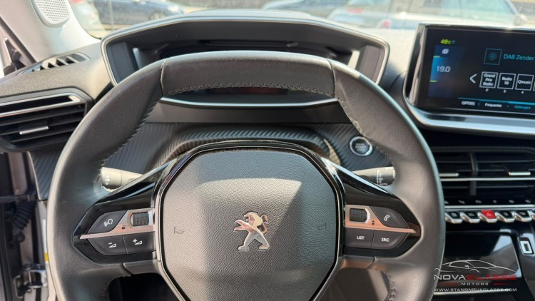 Peugeot E-2008 EV Allure Pack 50 kWh