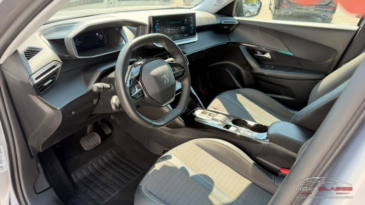 Peugeot E-2008 EV Allure Pack 50 kWh