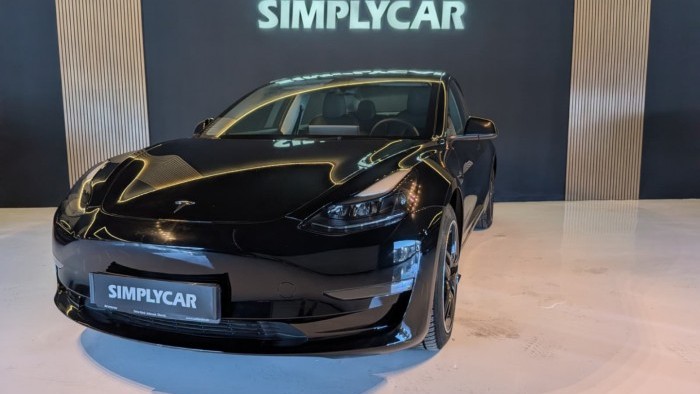 Tesla Model 3 Long-Range Dual Motor AWD