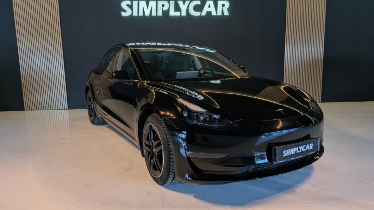 Tesla Model 3 Long-Range Dual Motor AWD