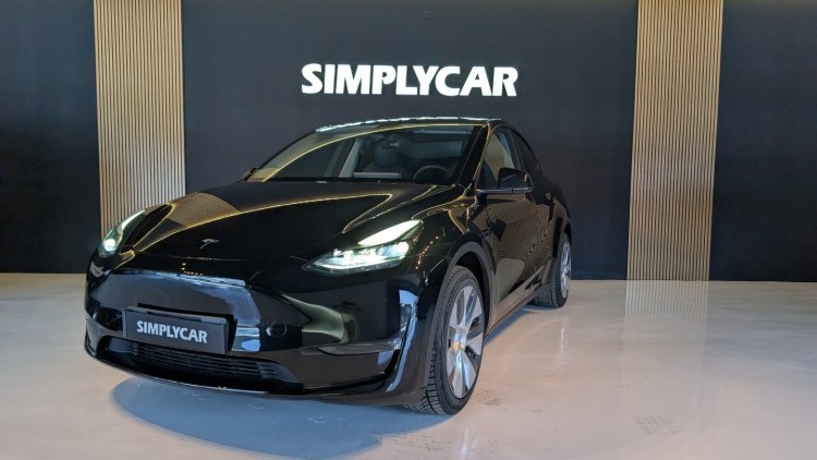 Tesla Model Y dual motor long range