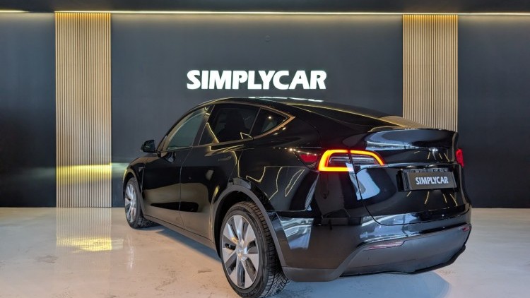 Tesla Model Y dual motor long range