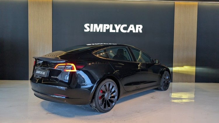 Tesla Model 3 Preformance