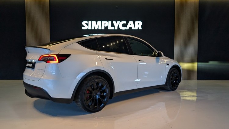 Tesla Model Y Dual Motor AWD