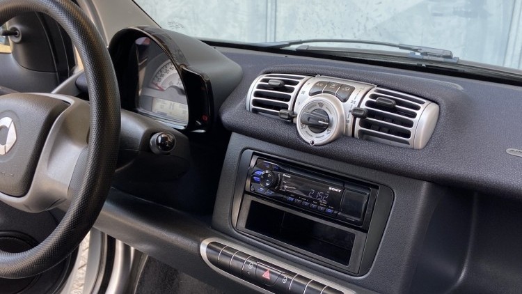 Smart ForTwo Coup&eacute; 0.9i