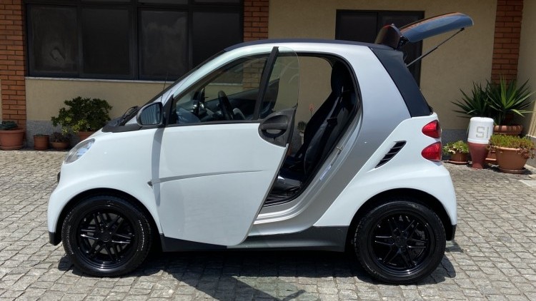 Smart ForTwo Coup&eacute; 0.9i