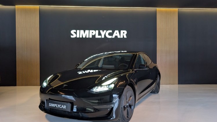 Tesla Model 3 Long-Range Dual Motor AWD