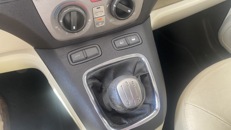Lancia Musa 1.3 M-Jet "Platinum"